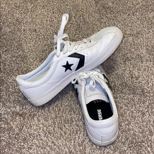 Converse White all star tennis shoes